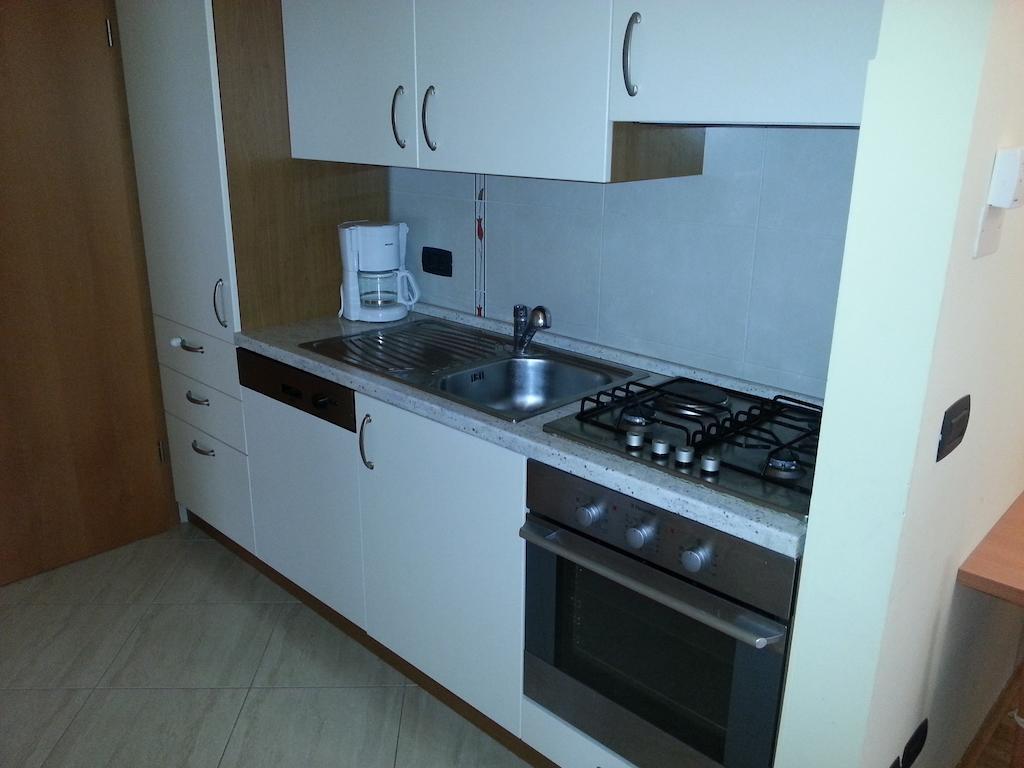 Apartments Villa Teuta Umag Habitación foto